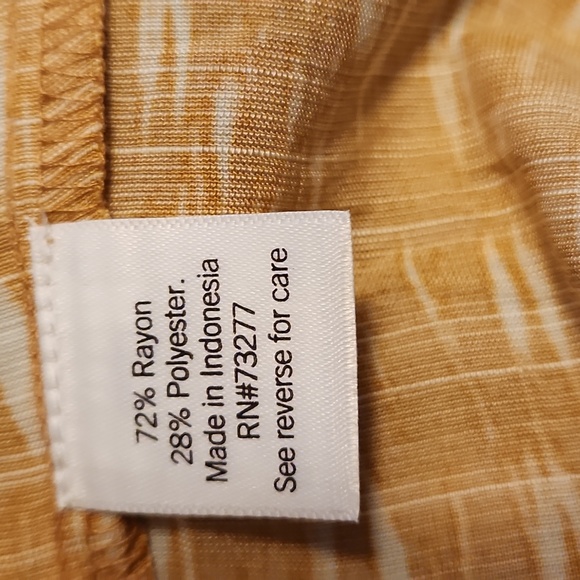 Top - Picture 3 of 4